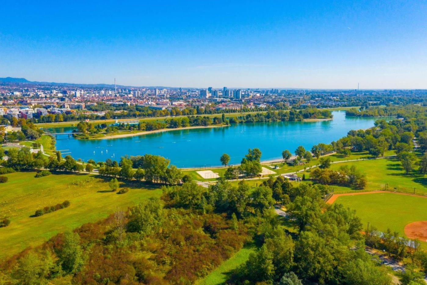 Lera Apartment-Free Public Parking Nearby Zagreb Ngoại thất bức ảnh